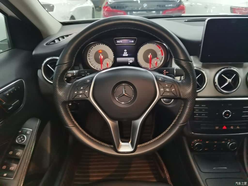 Mercedes-Benz GLA, 2016 11