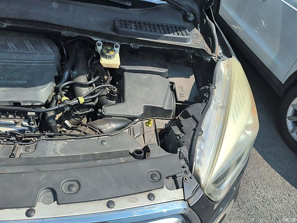 Ford Kuga, 2017 22