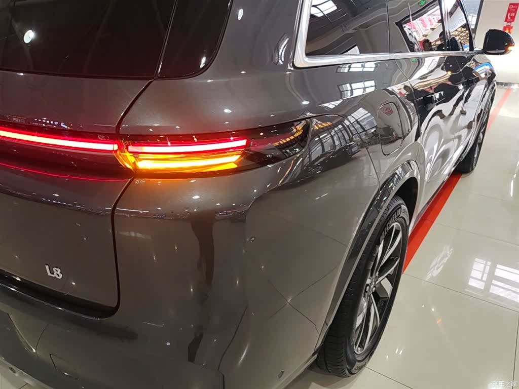Li Auto L8, 2024 8