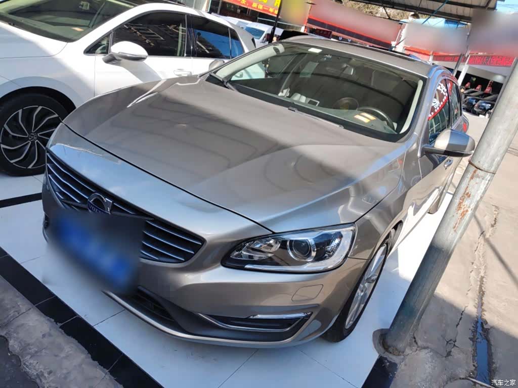 Volvo V60, 2015 2