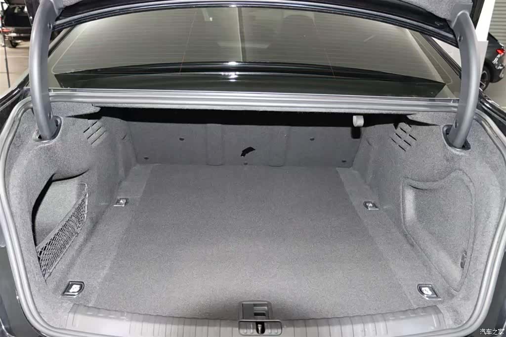 Audi A6L, 2023 18