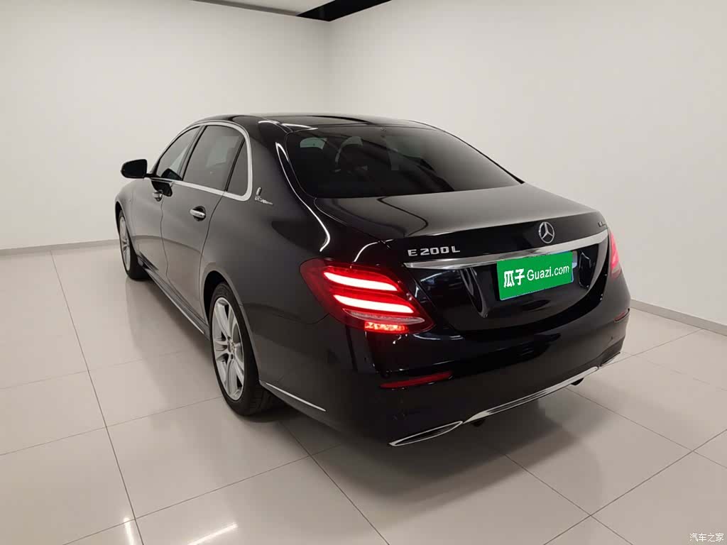 Mercedes-Benz E-Class, 2019 23