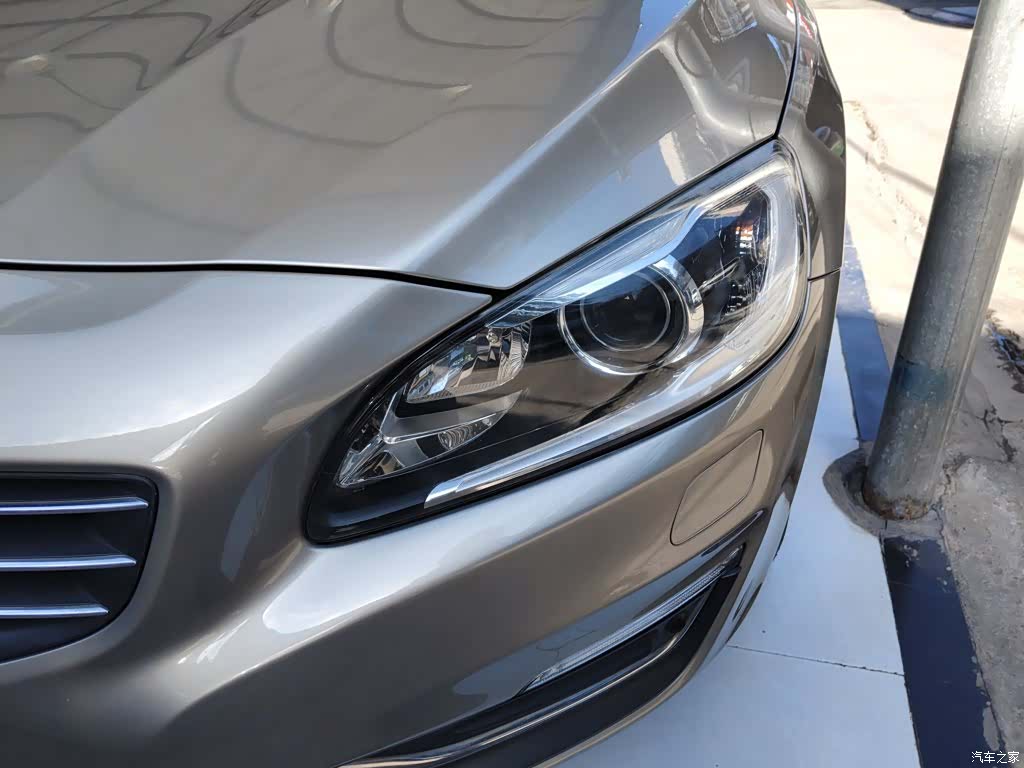 Volvo V60, 2015 18