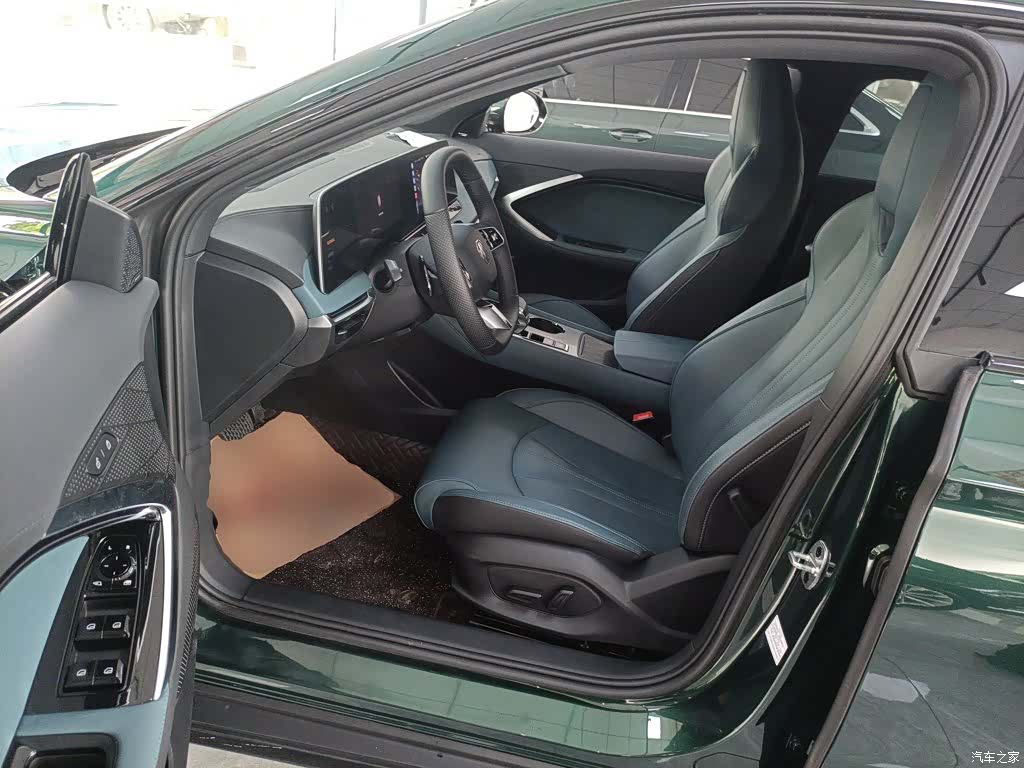 MG MG7, 2025 11