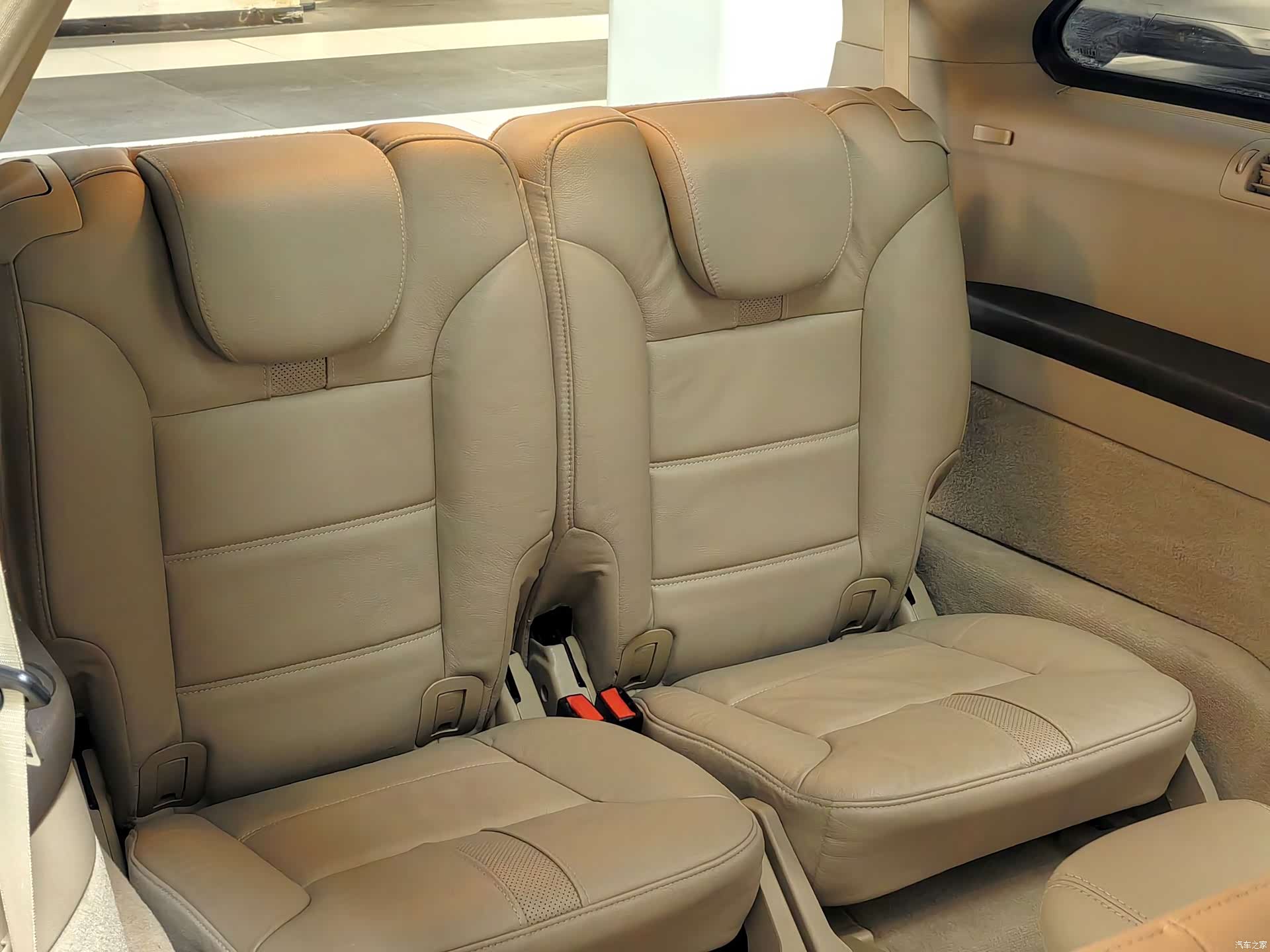 Mercedes-Benz R-Class, 2016 8