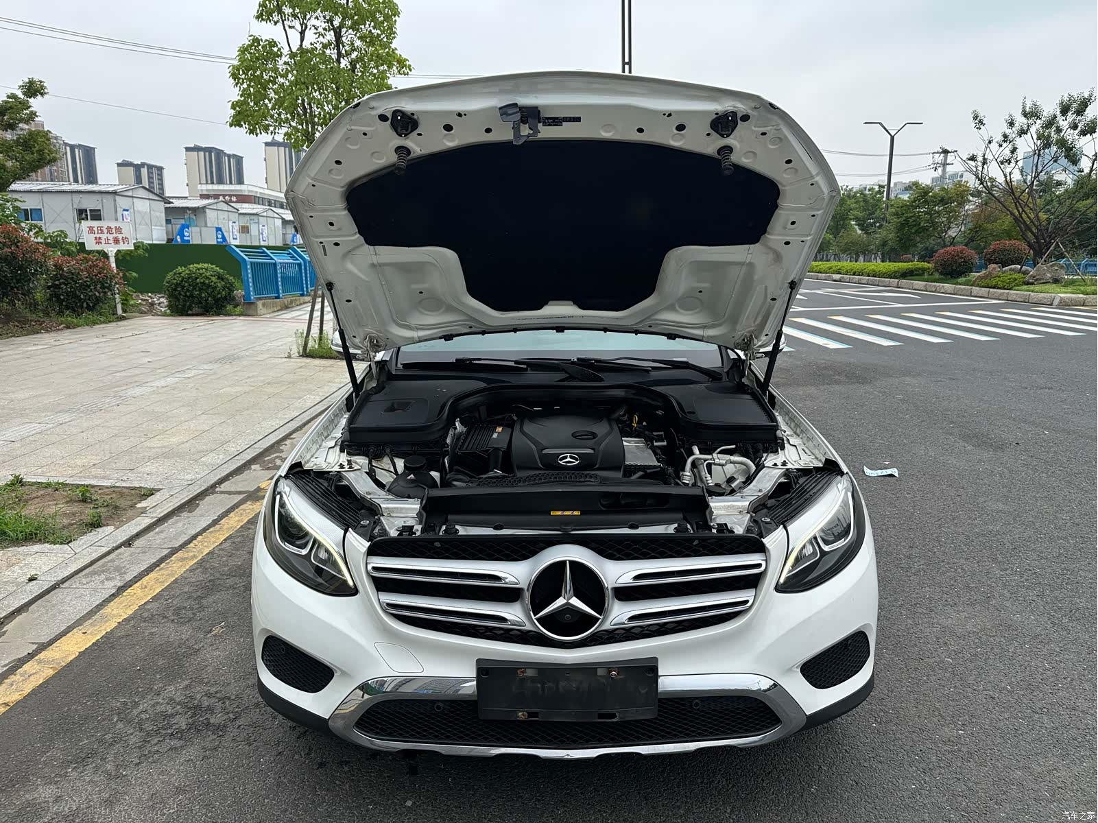 Mercedes-Benz GLC, 2016 13