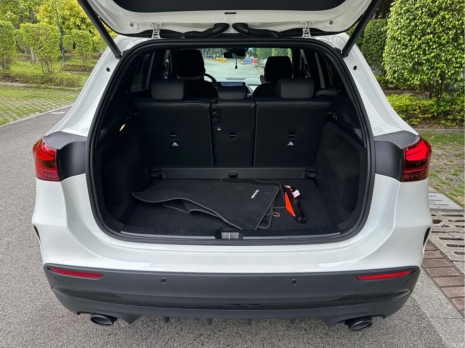 Mercedes-Benz GLA, 2024 15