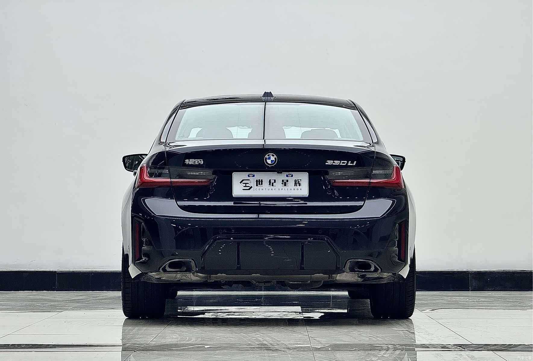 BMW 3 Series, 2025 11