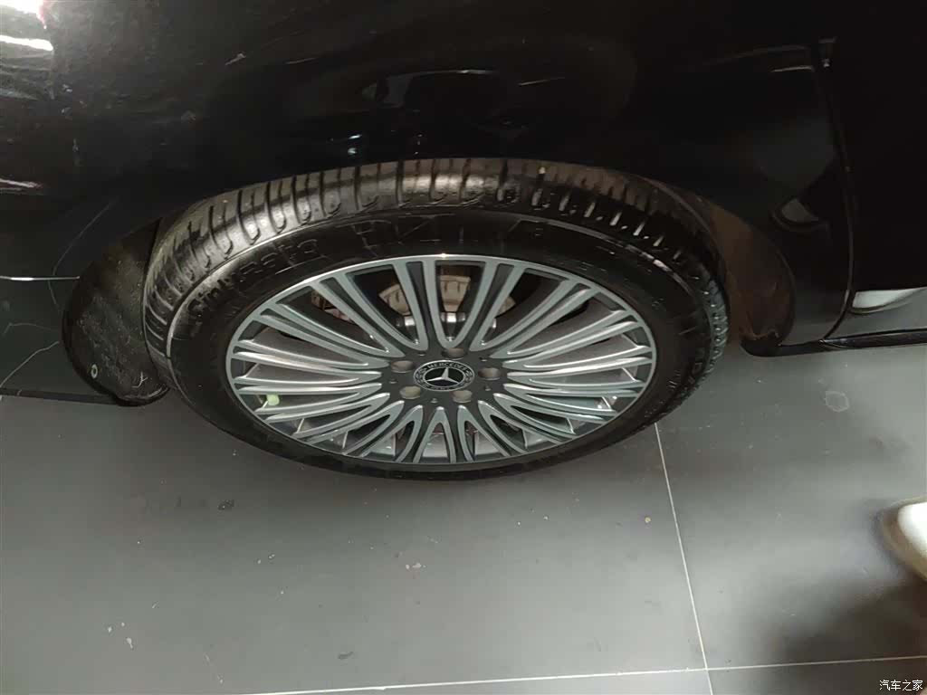 Mercedes-Benz E-Class, 2022 26