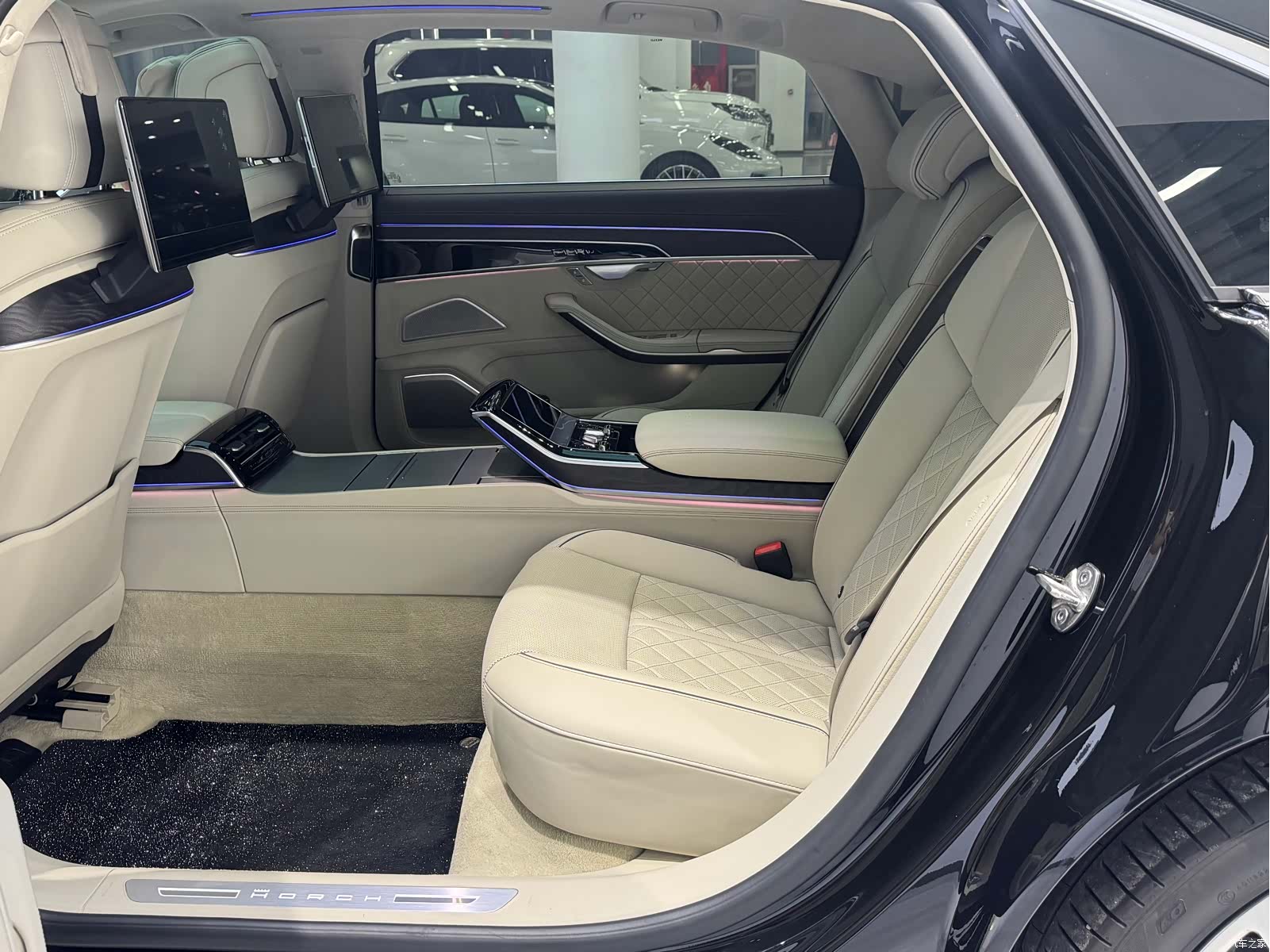 Audi A8L, 2025 все фото