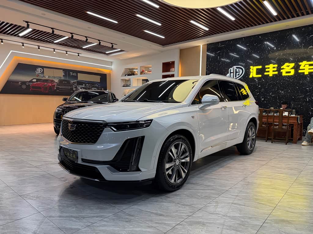 Cadillac XT6