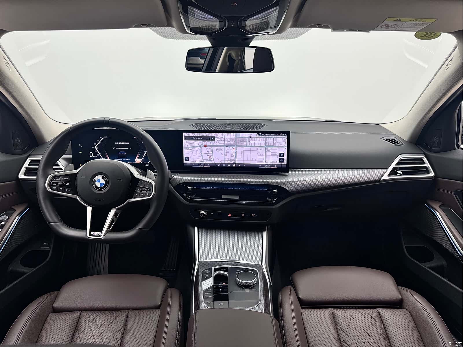 BMW 3 Series, 2025 16