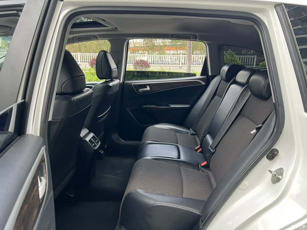 Honda Jade, 2019 14