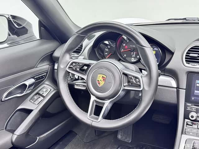 Porsche Boxster, 2018 15