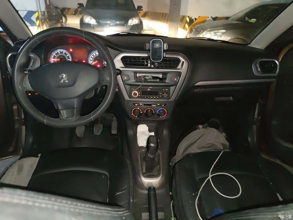 Peugeot 301, 2014 все фото
