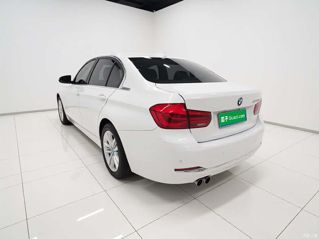 BMW 3 Series, 2017 все фото
