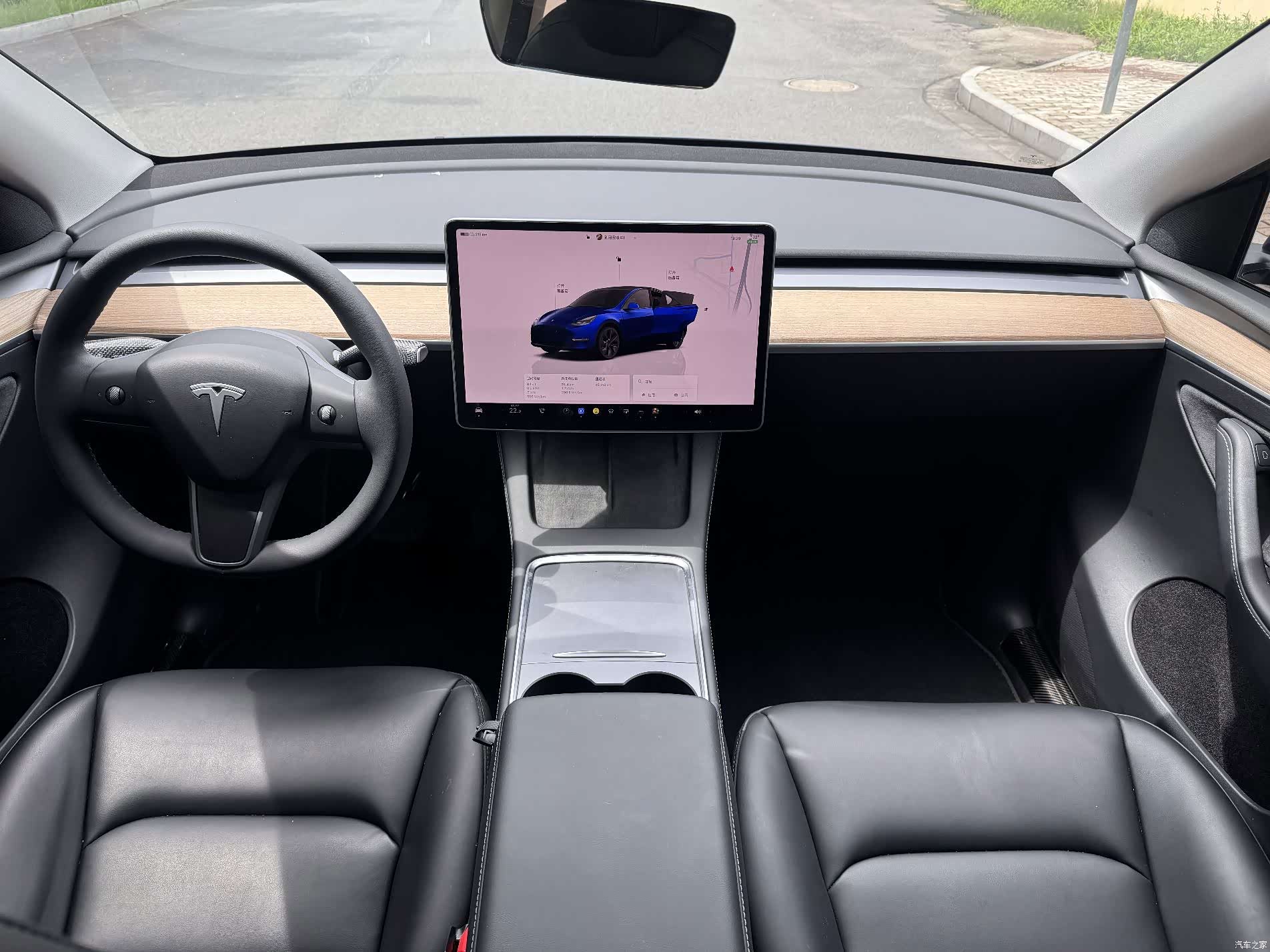 Tesla Model Y, 2022 11