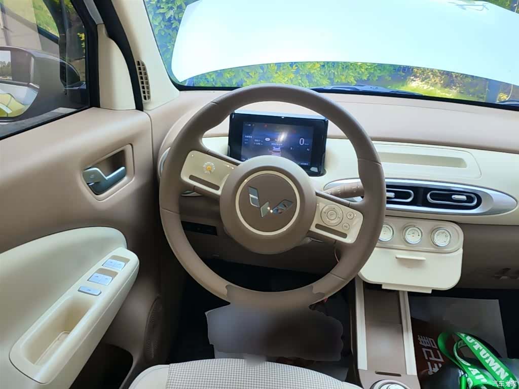 Wuling MINIEV, 2025 11