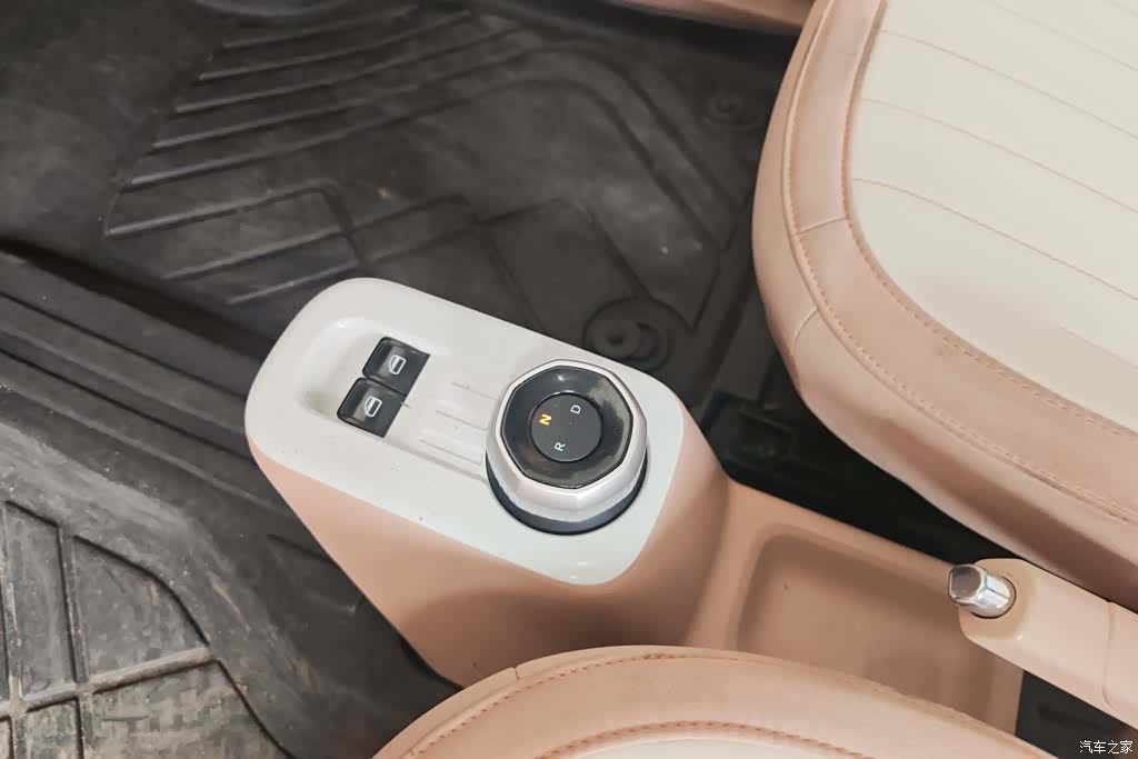 Geely Panda, 2023 16