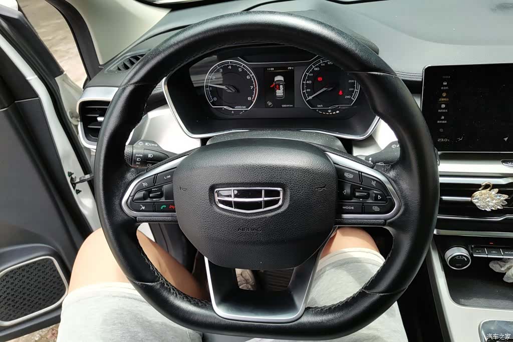 Geely Coolray, 2019 15