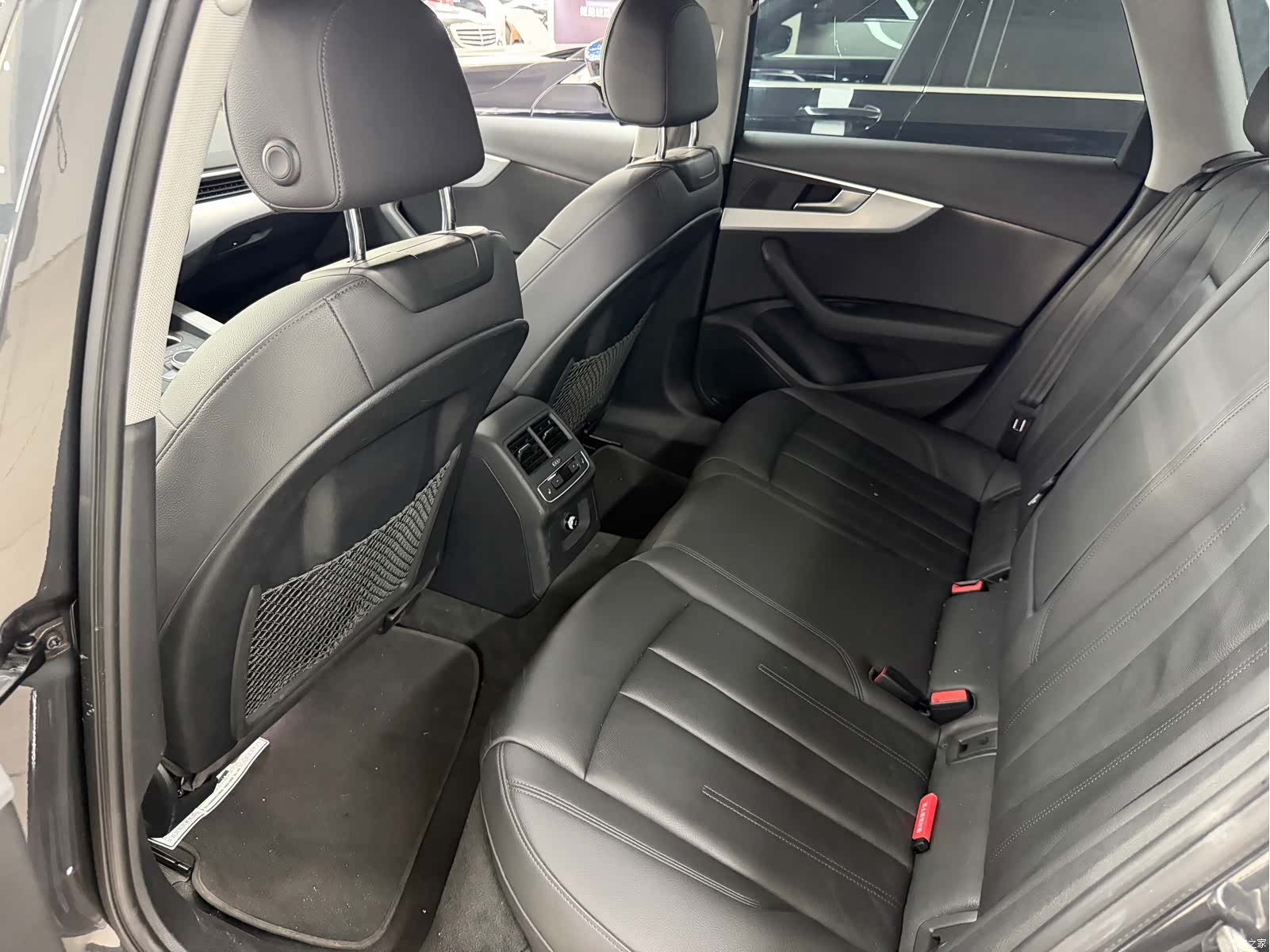 Audi A4, 2020 7