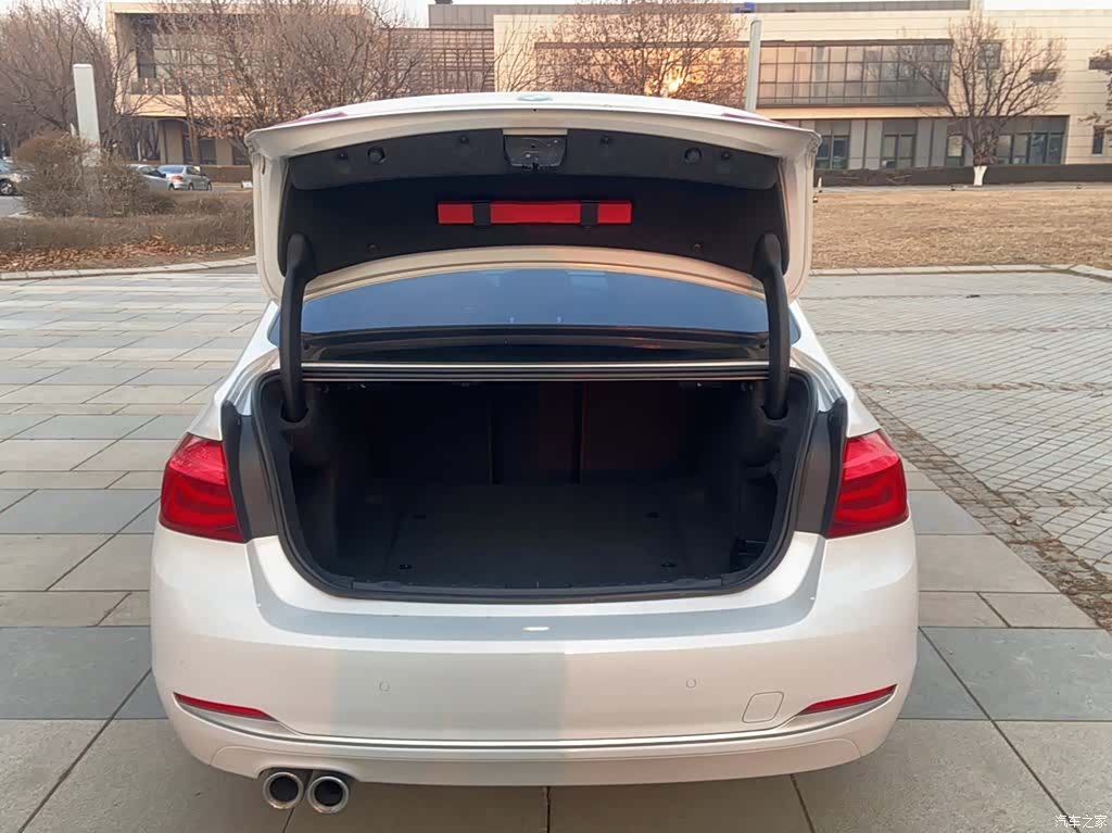 BMW 3 Series, 2018 16