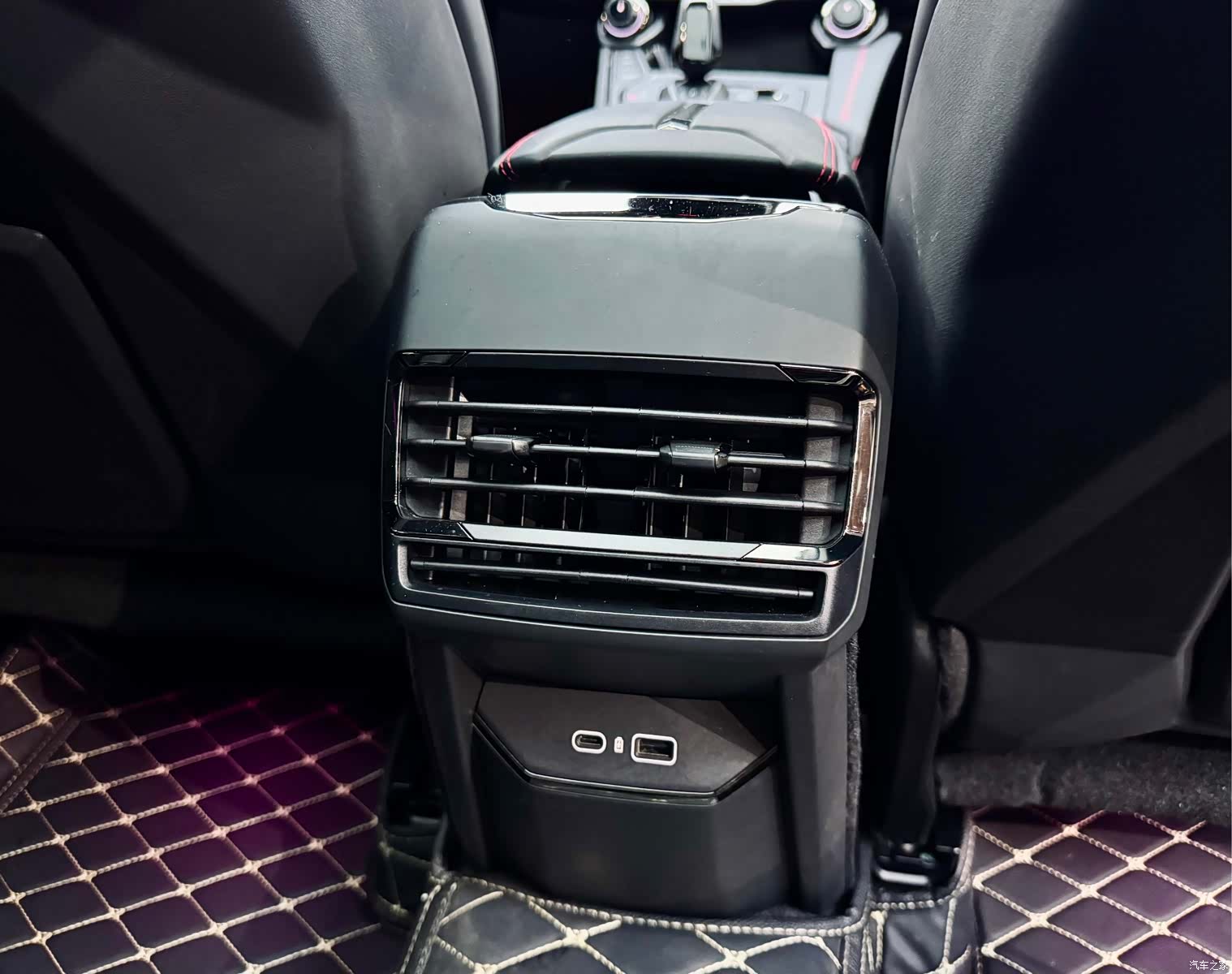 Lynk & Co 02, 2021 18