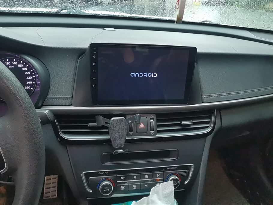 Kia K5 Kia K5