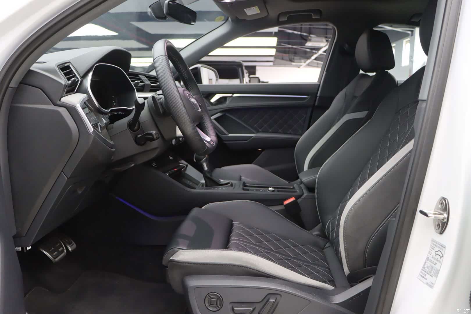 Audi Q3, 2026 10