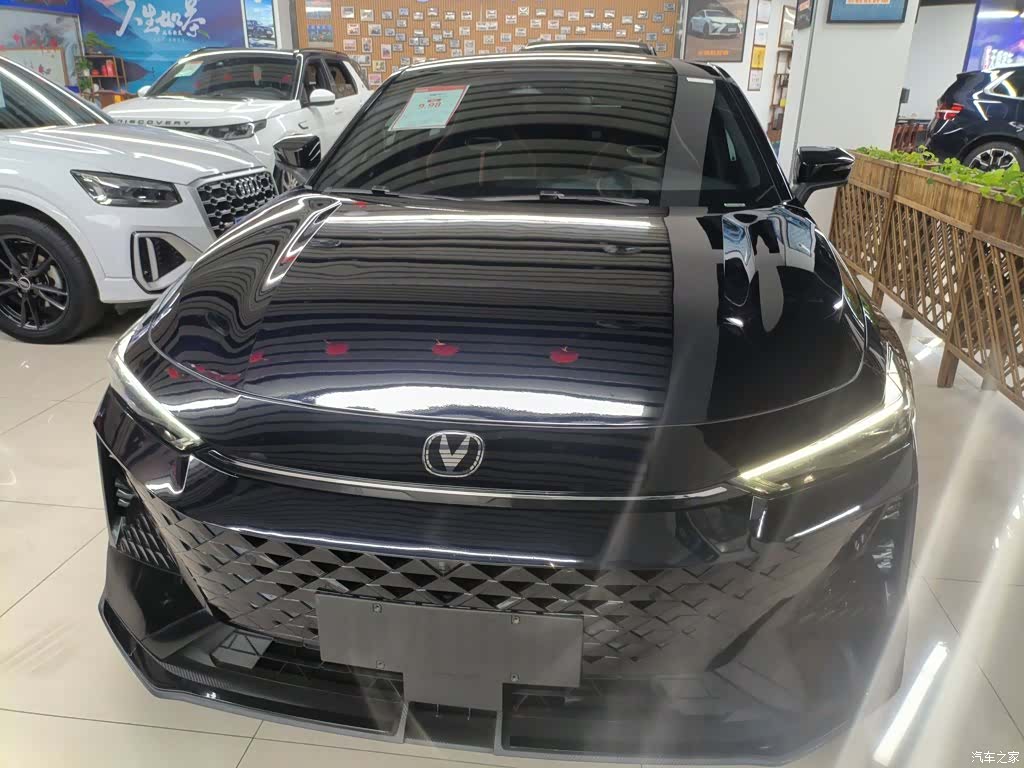 Changan UNI-V, 2024 3