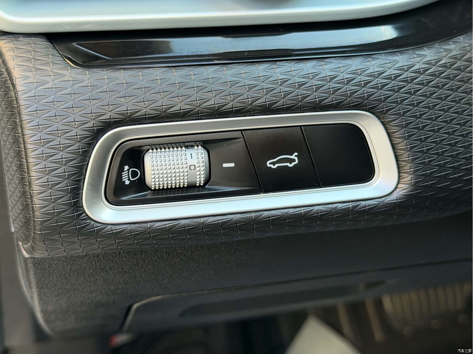 Geely Emgrand, 2022 10