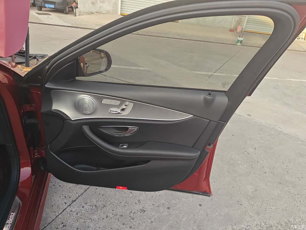 Mercedes-Benz E-Class, 2019 15
