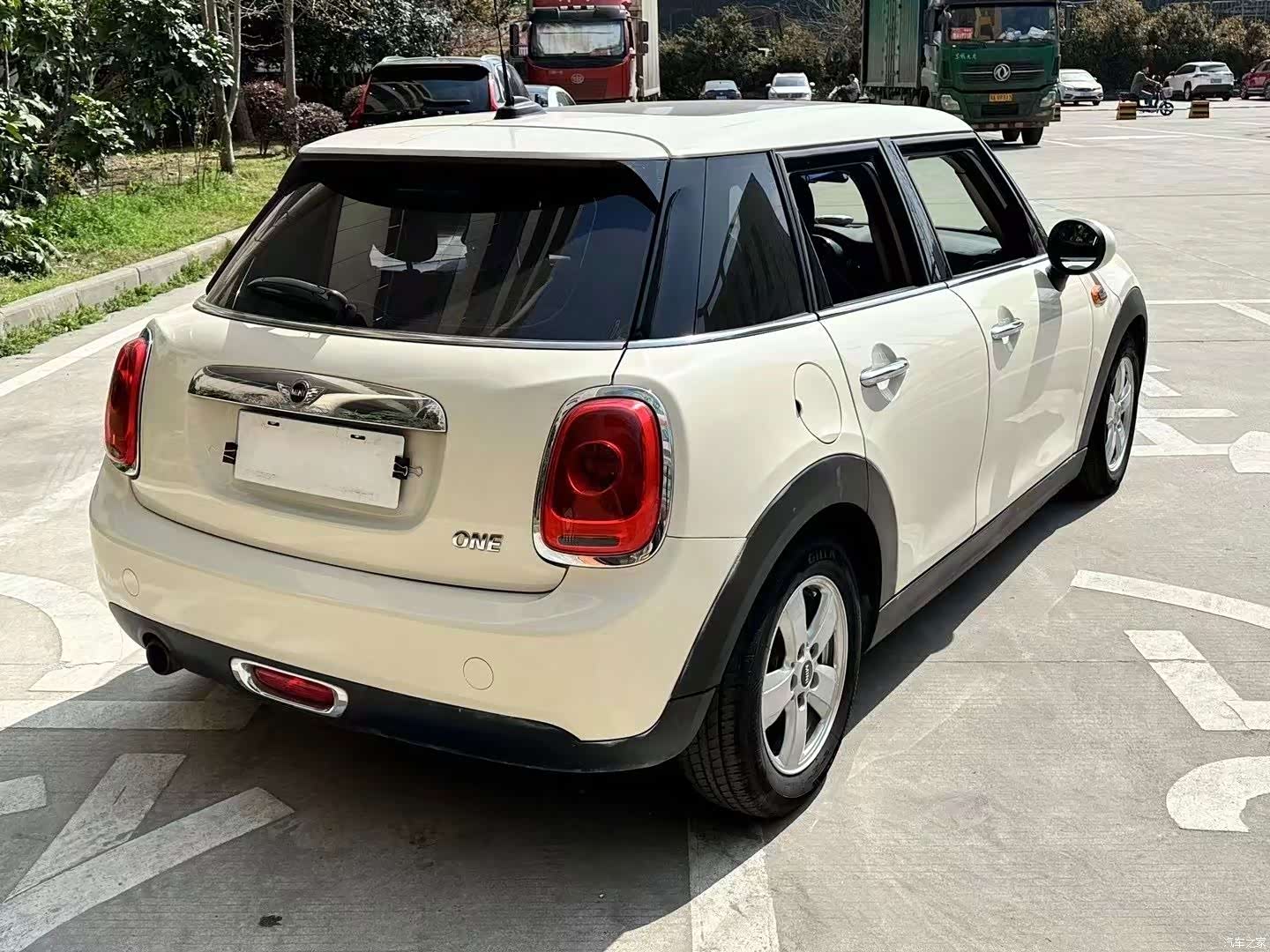 Mini ONE, 2015 7