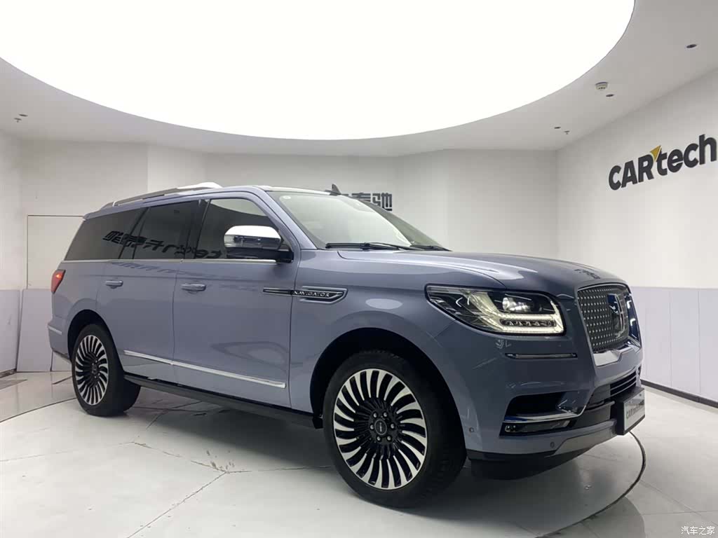 Lincoln Navigator, 2023 2