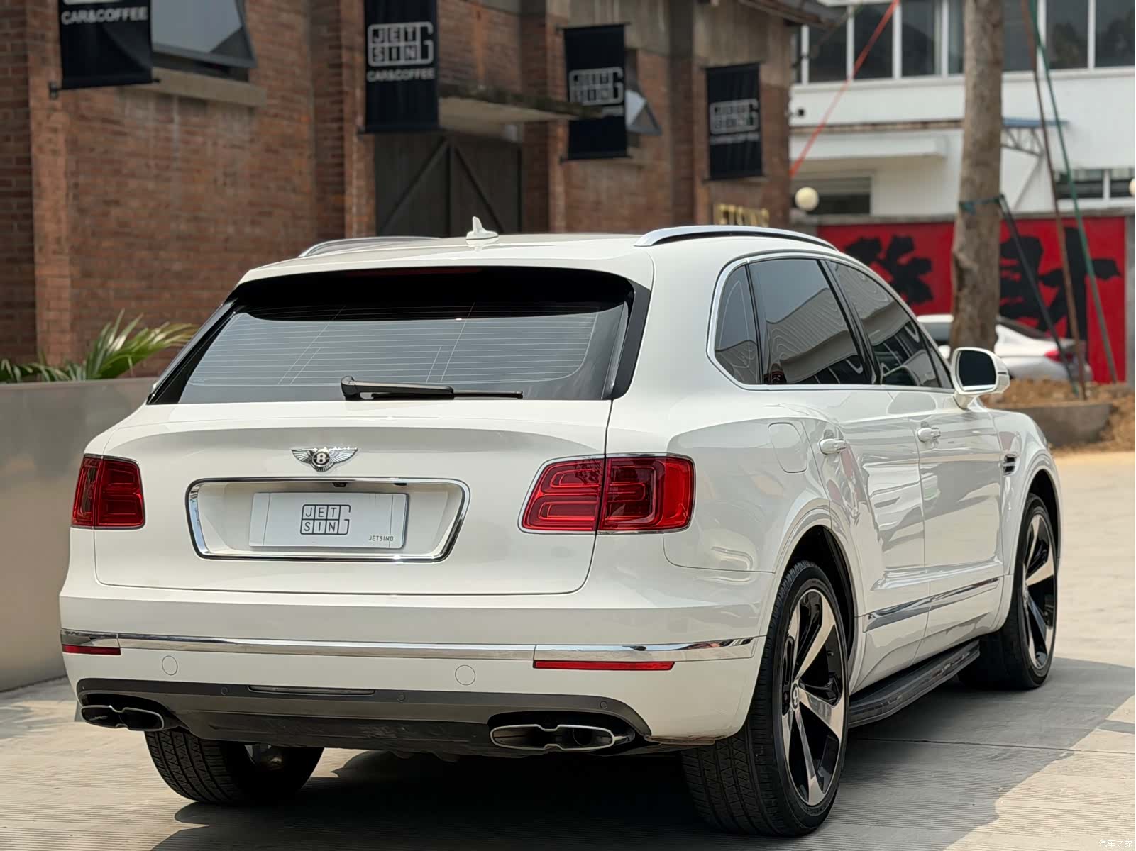 Bentley Bentayga, 2019 4