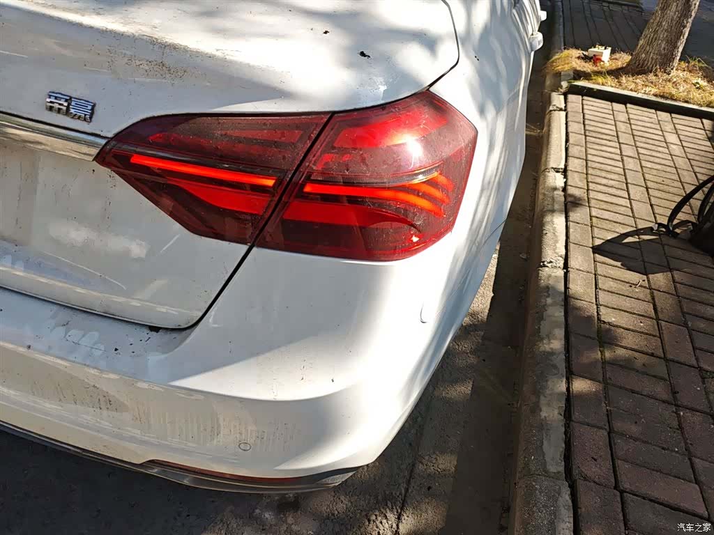 Geely Emgrand, 2018 24