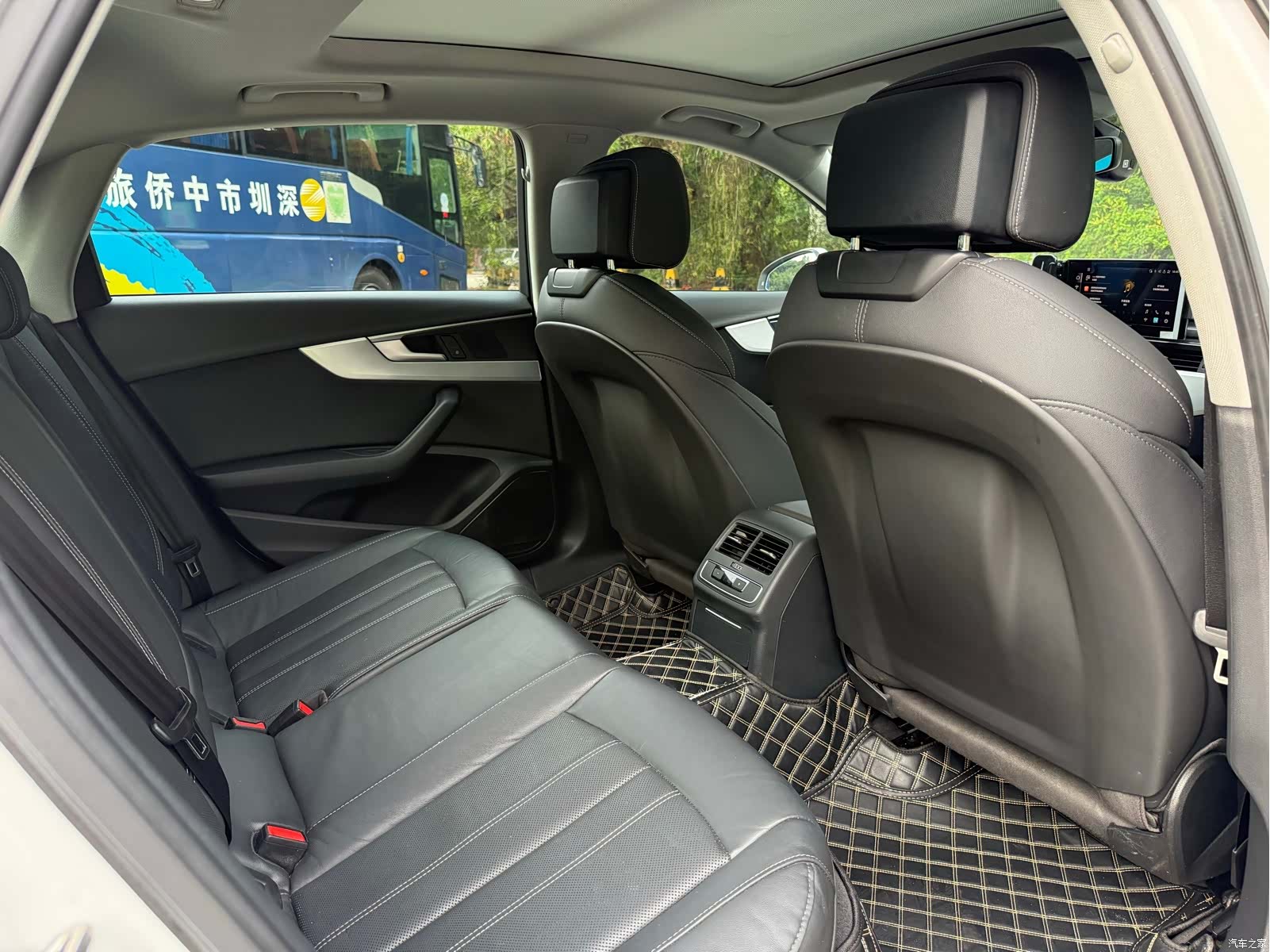 Audi A4L, 2022 8