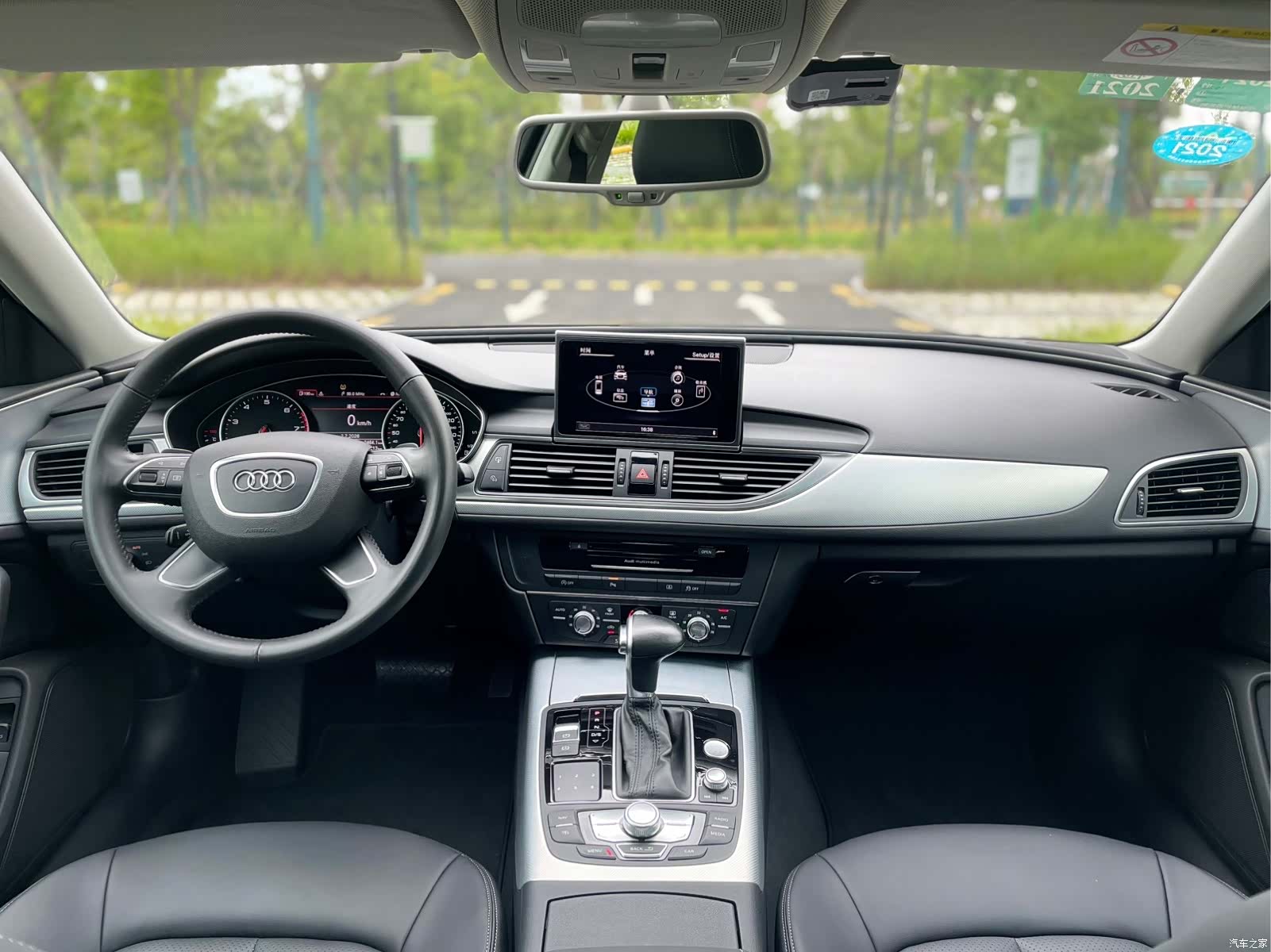 Audi A6L, 2015 9