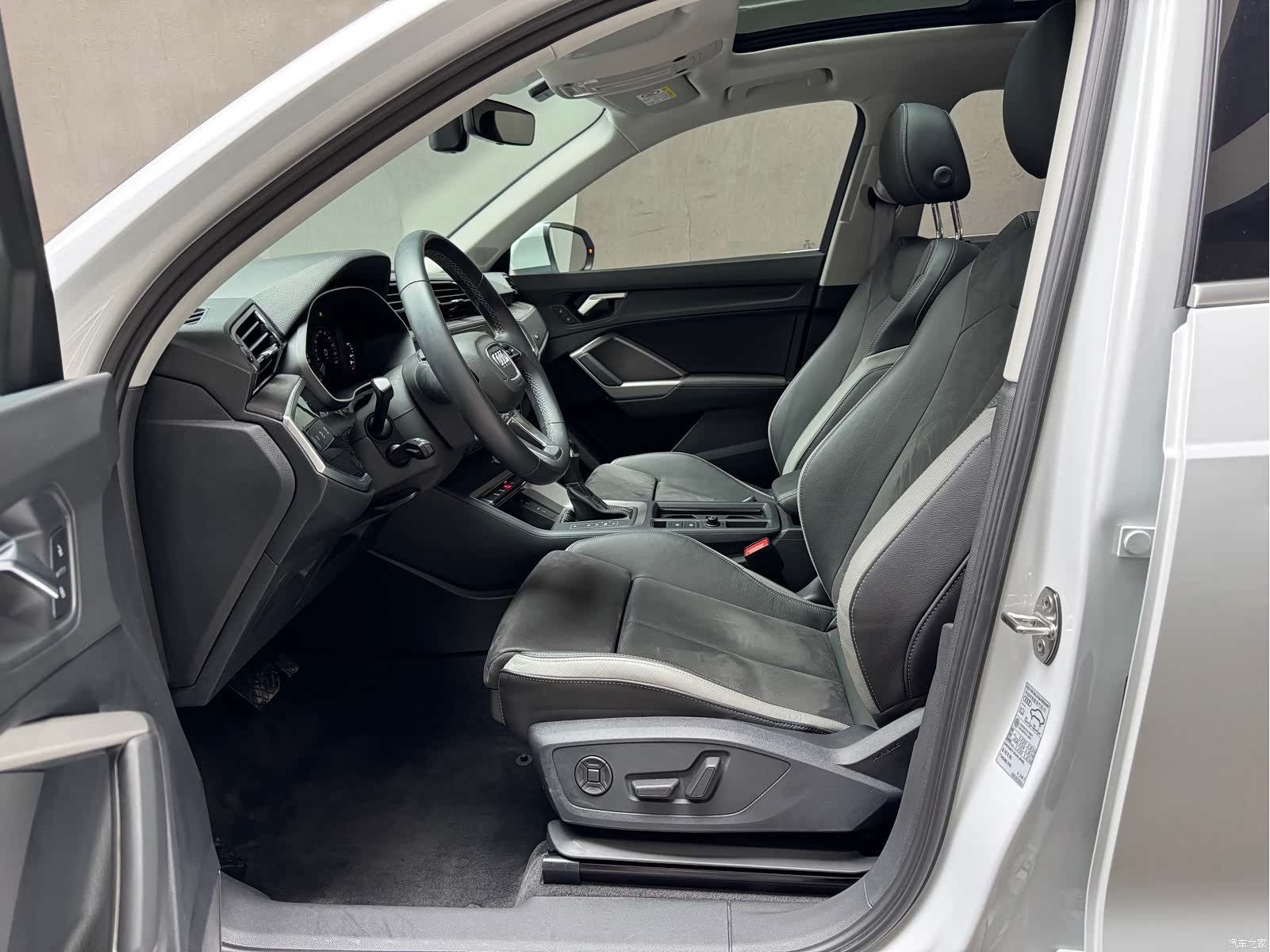 Audi Q3, 2023 6