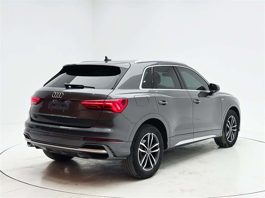 Audi Q3, 2022 6