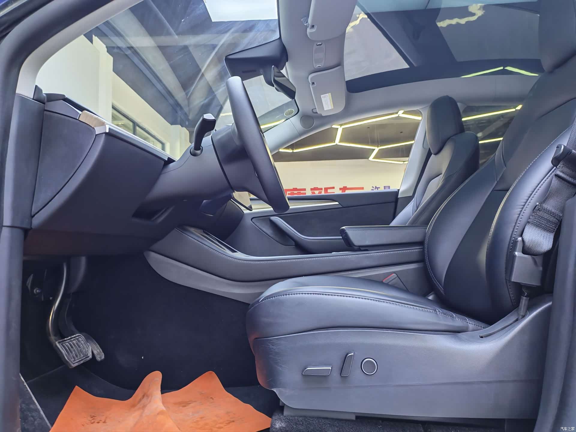 Tesla Model Y, 2022 6