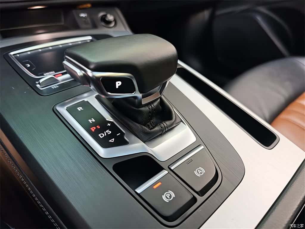 Audi Q5L, 2020 14