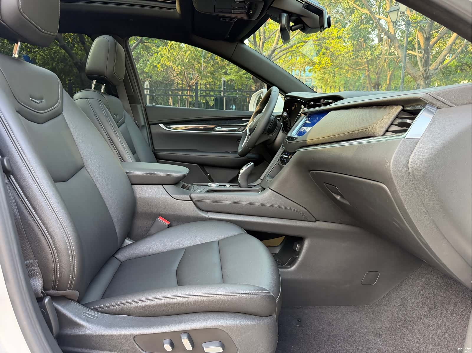 Cadillac XT5, 2021 10