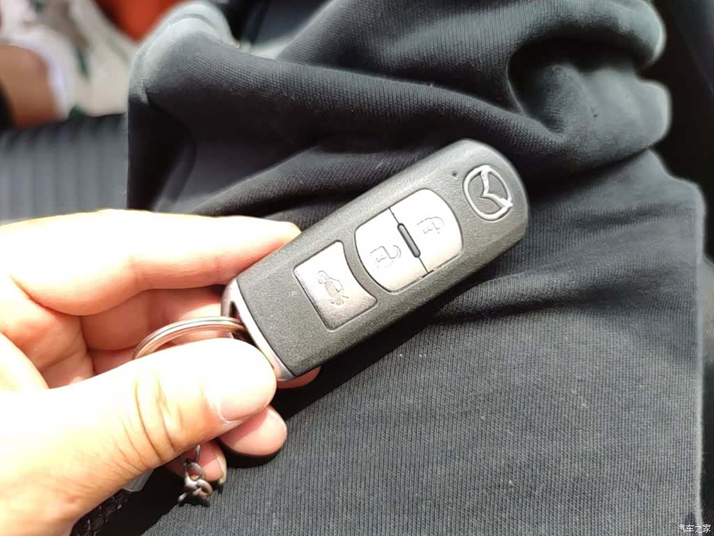 Mazda Mazda3, 2016 17
