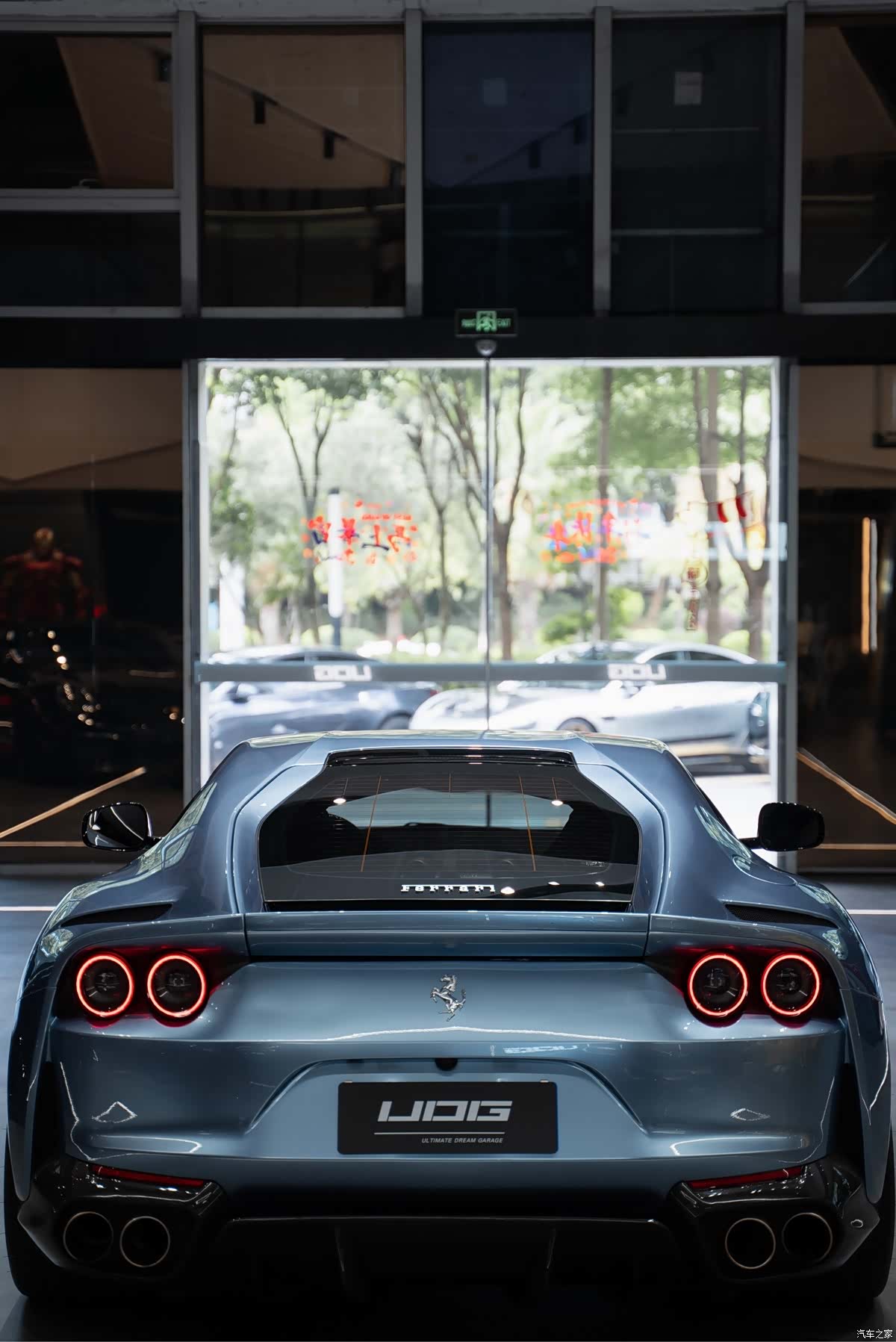 Ferrari 812, 2019 7