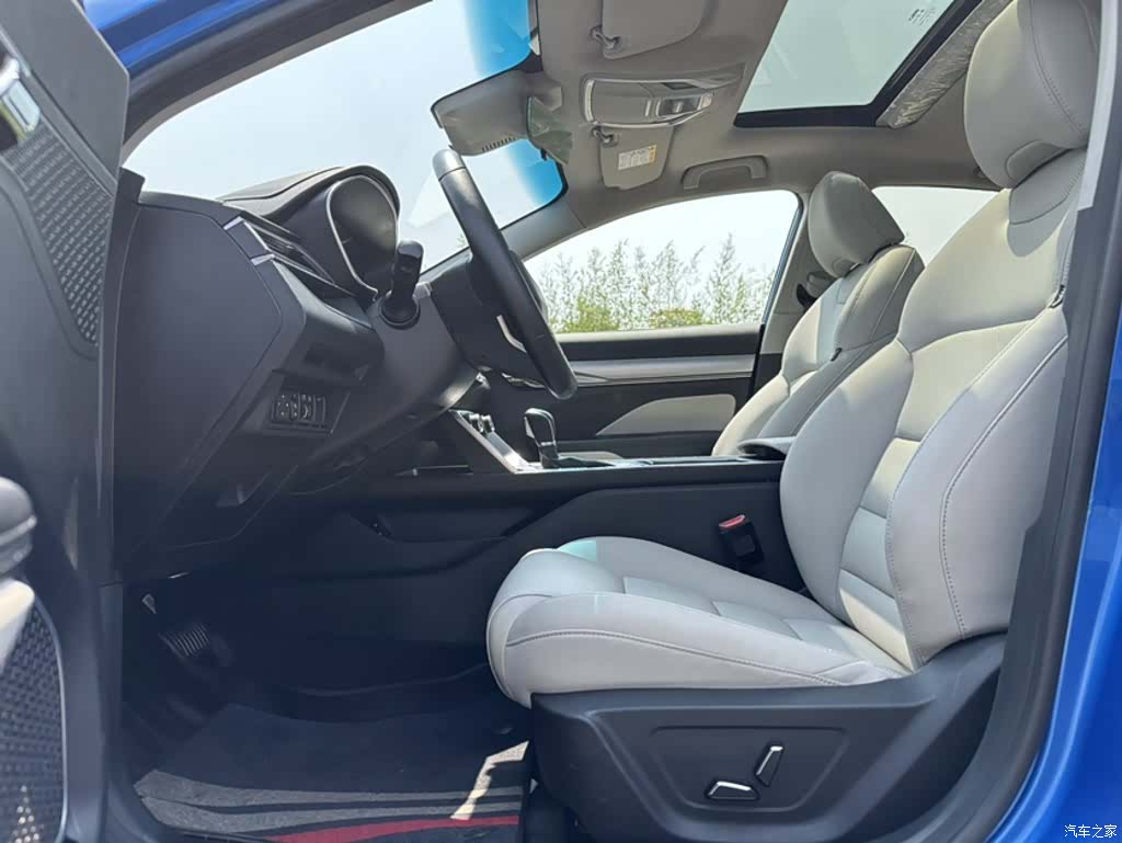 Geely Binray, 2018 12