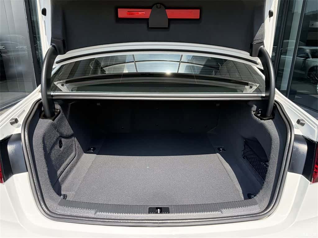 Audi A6L, 2017 9