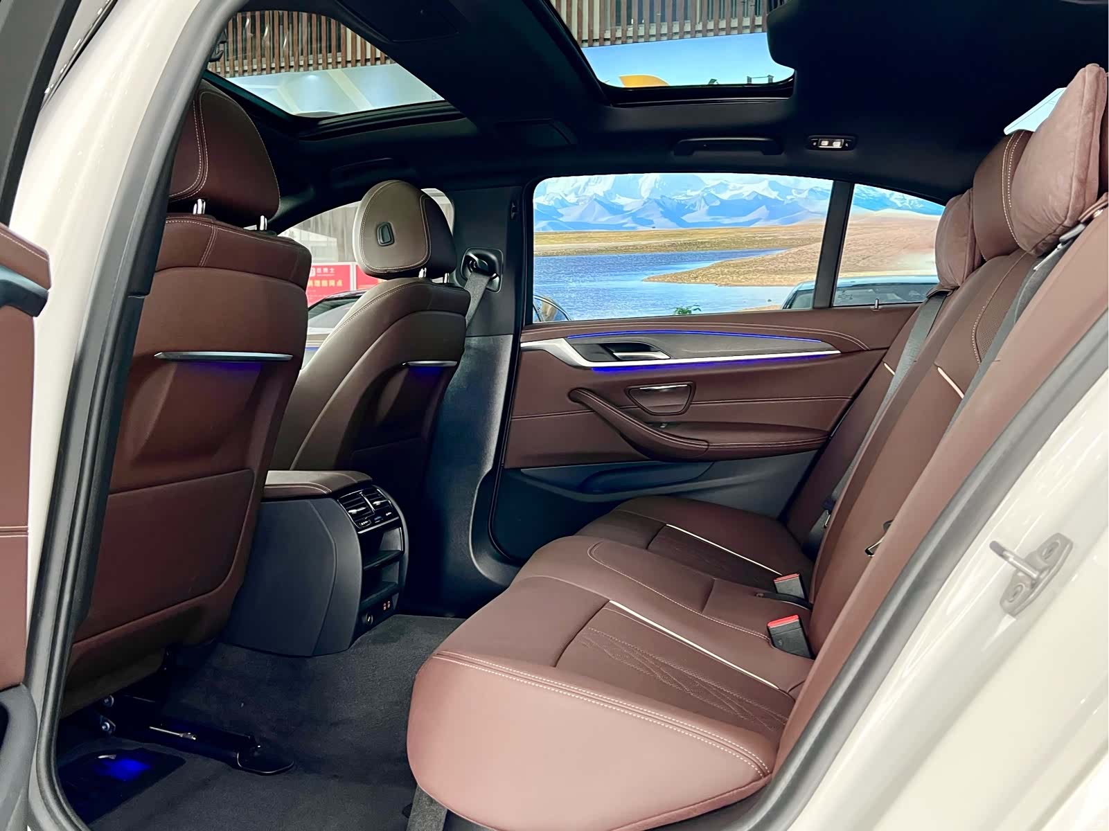 BMW 5 Series, 2024 10