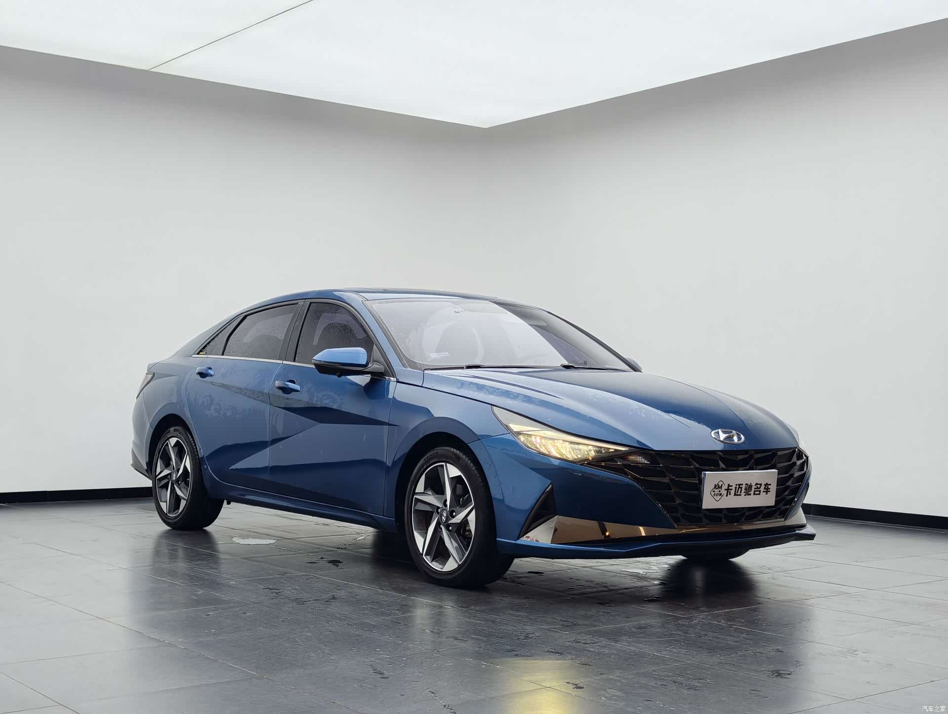 Hyundai Elantra, 2022 4