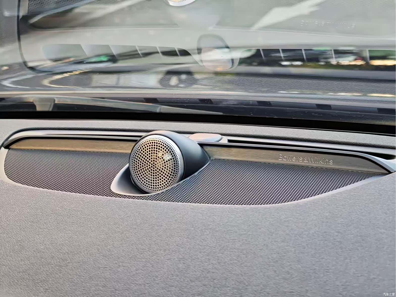 Volvo S90, 2018 20